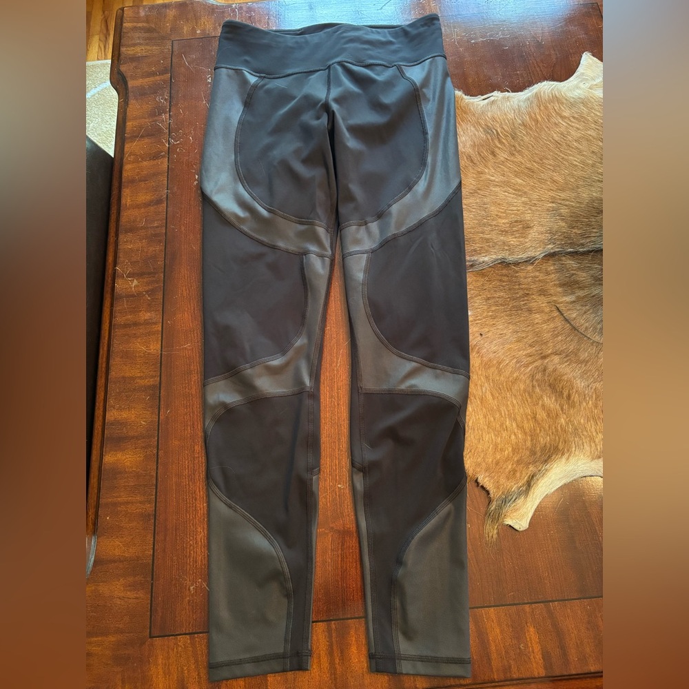 Lululemon Like New City Core Black Leggings